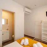 Petit By Pcale بورتو