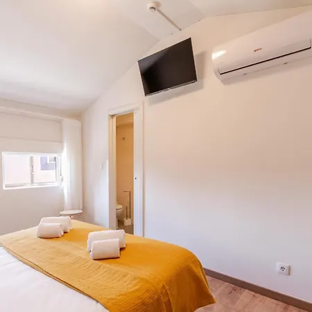 Petit By Pcale 3* Oporto