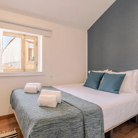 Petit By Pcale פורטו