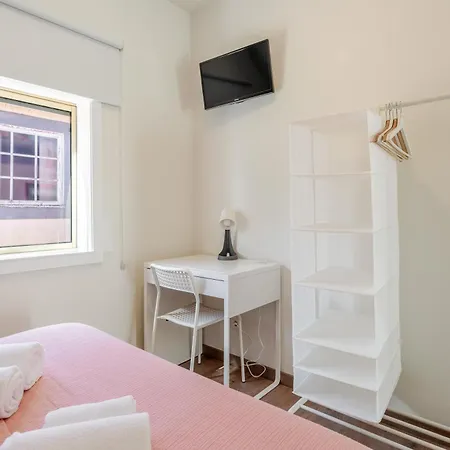 Petit By Pcale פורטו