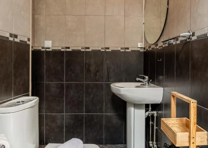 Pensión Petit By Pcale 3*